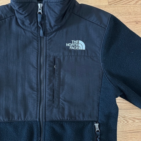 The North Face Women's Denali Jacket in TNF Black in size XS - Picture 5 of 9